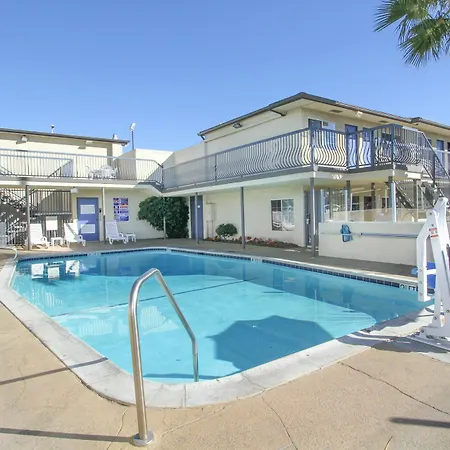 Motel 6 San Diego, Ca Airport Harbor